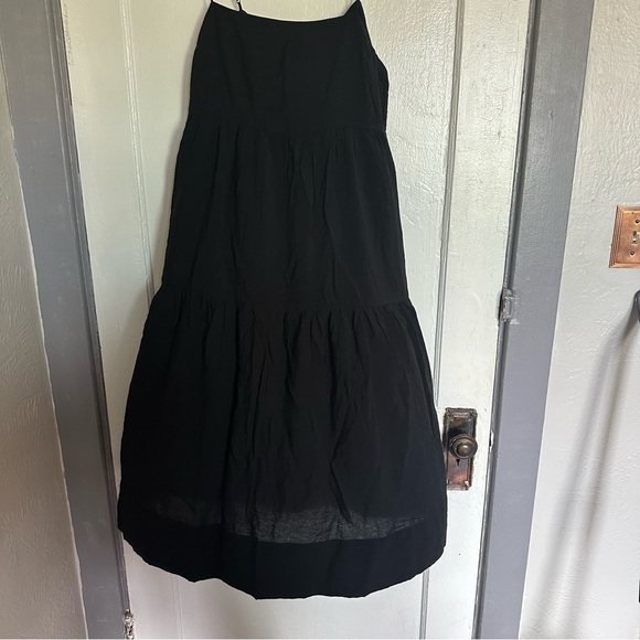 Abercrombie & Fitch Dresses & Skirts - Abercrombie Tiered Midi Dress